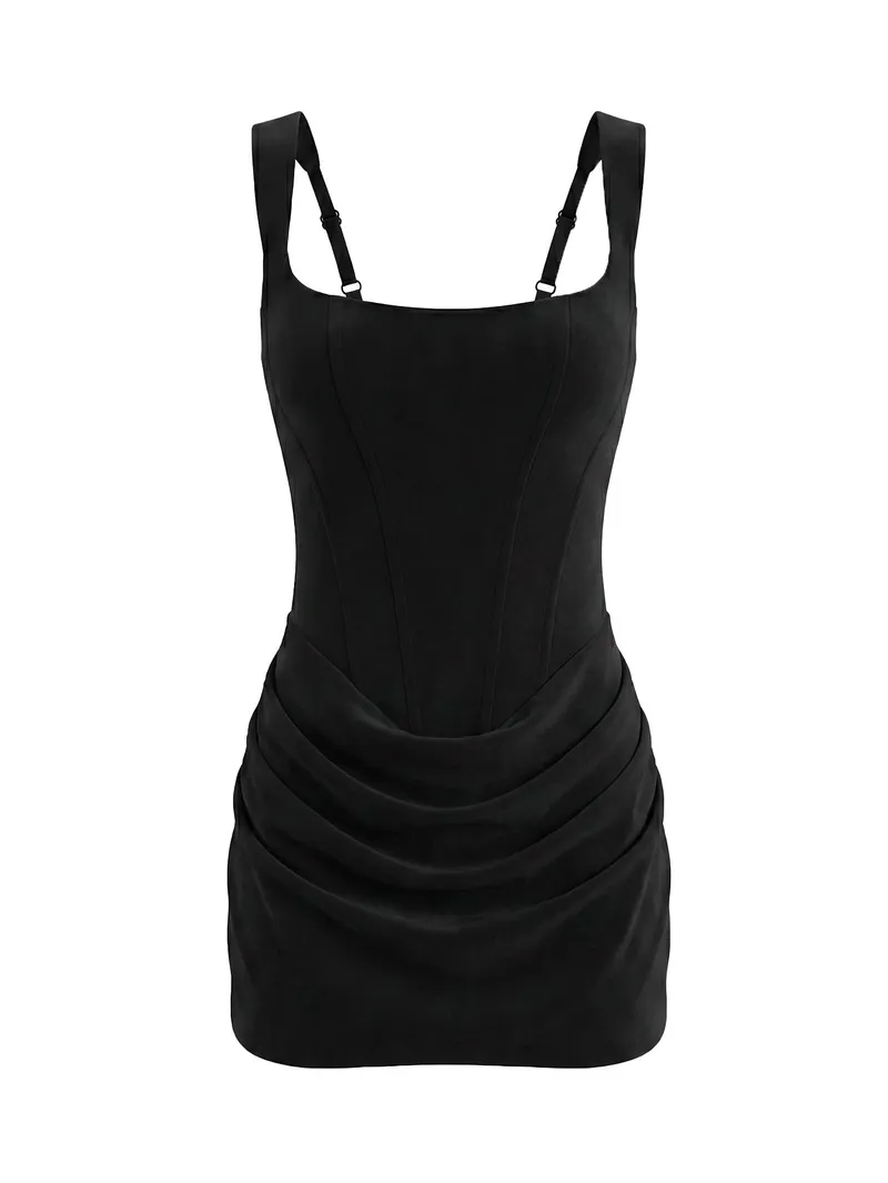 Vestido curto elegante e sexy com alças finas