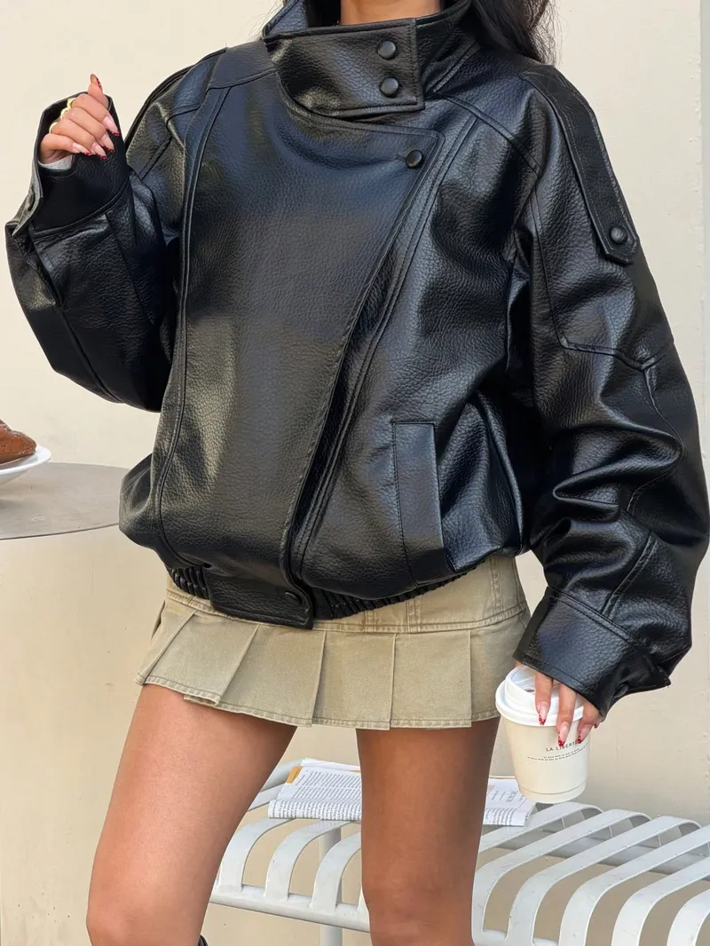 DEEKA Jaqueta de Couro Preta Minimalista Versátil de Textura de Lichia, Moda Europeia e Americana Solta e Ampla para Primavera e Outono, Casaco Externo de Alta Qualidade