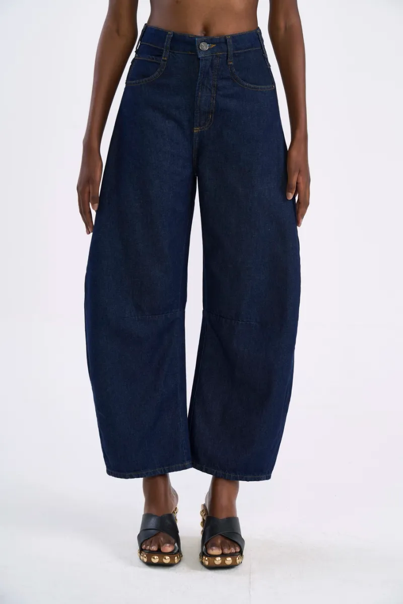 Calça Jeans Barril Com Barra Ampla