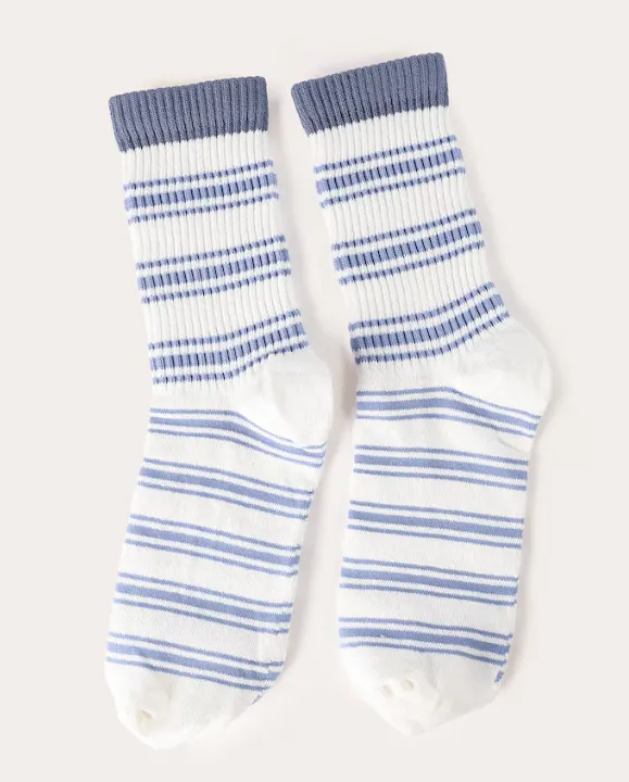 Meia feminina cano médio listrada - Azul Claro