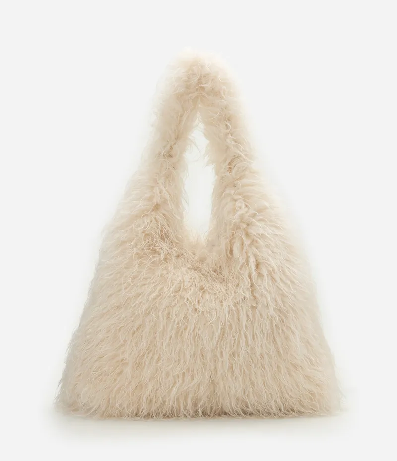 Bolsa Hobo Grande com Textura de Pelos Off White