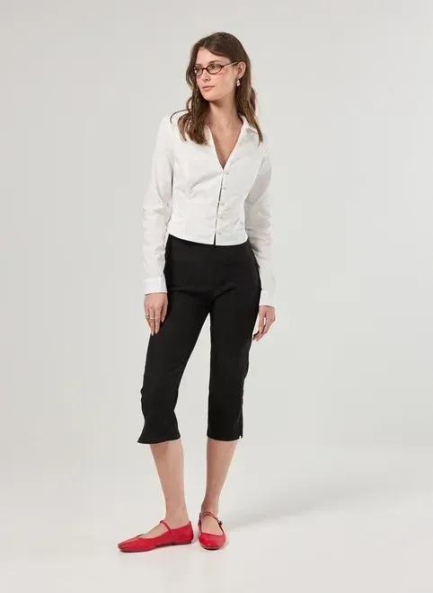calça capri preta