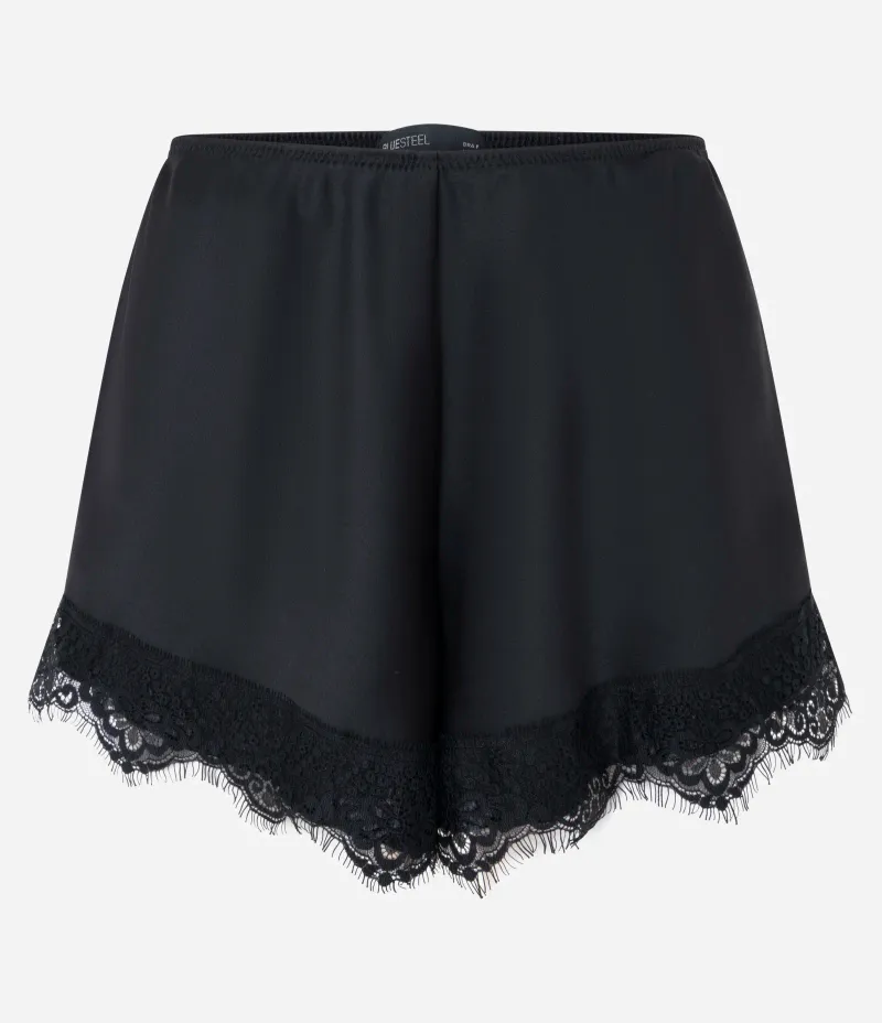 Short Curto em Cetim com Renda na Barra Preto