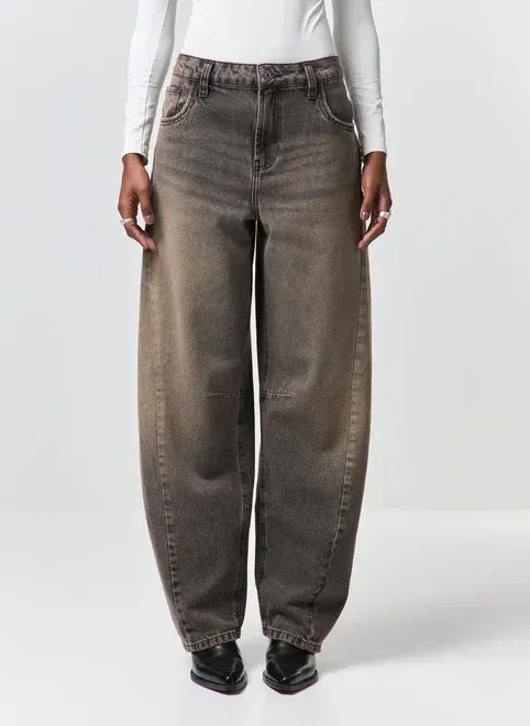 calça barrel jeans dirty cintura baixa