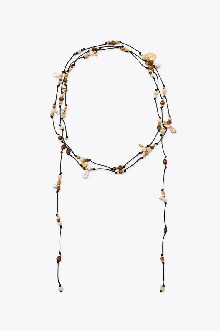 COLAR DE CORDÃO MULTIPOSIÇÃO COM MIÇANGAS E BERLOQUES