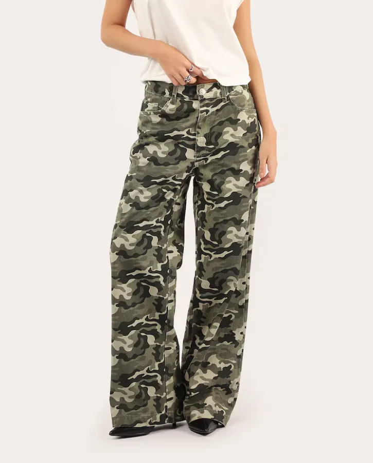 Calça sarja feminina wide loose camuflada - verde | Pool Jeans