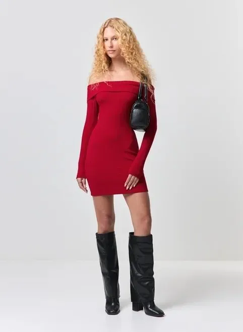 vestido curto manga longa ombro a ombro