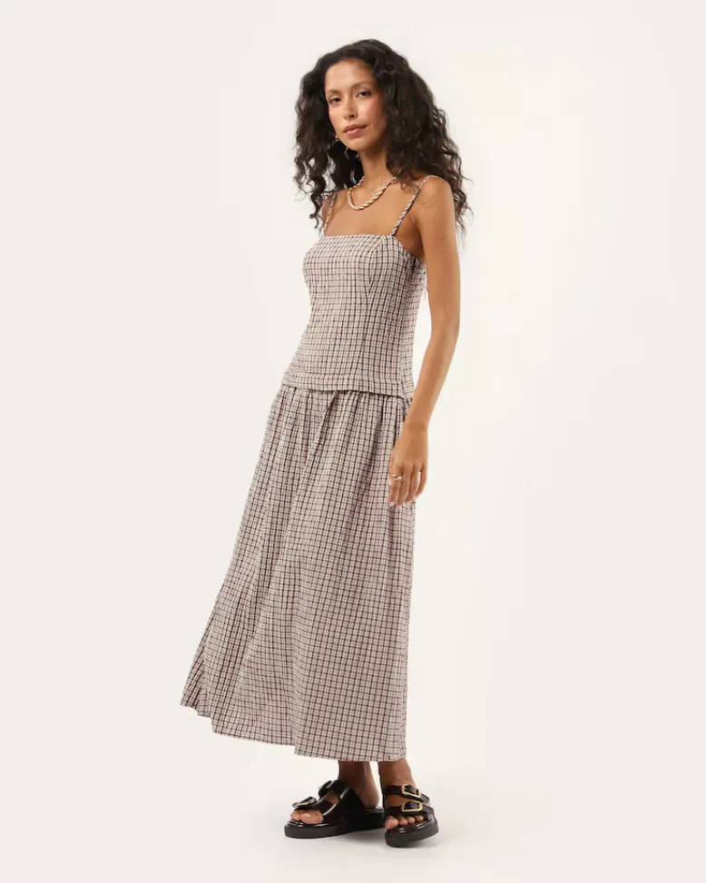 Vestido midi evasê cintura baixa xadrez - marrom