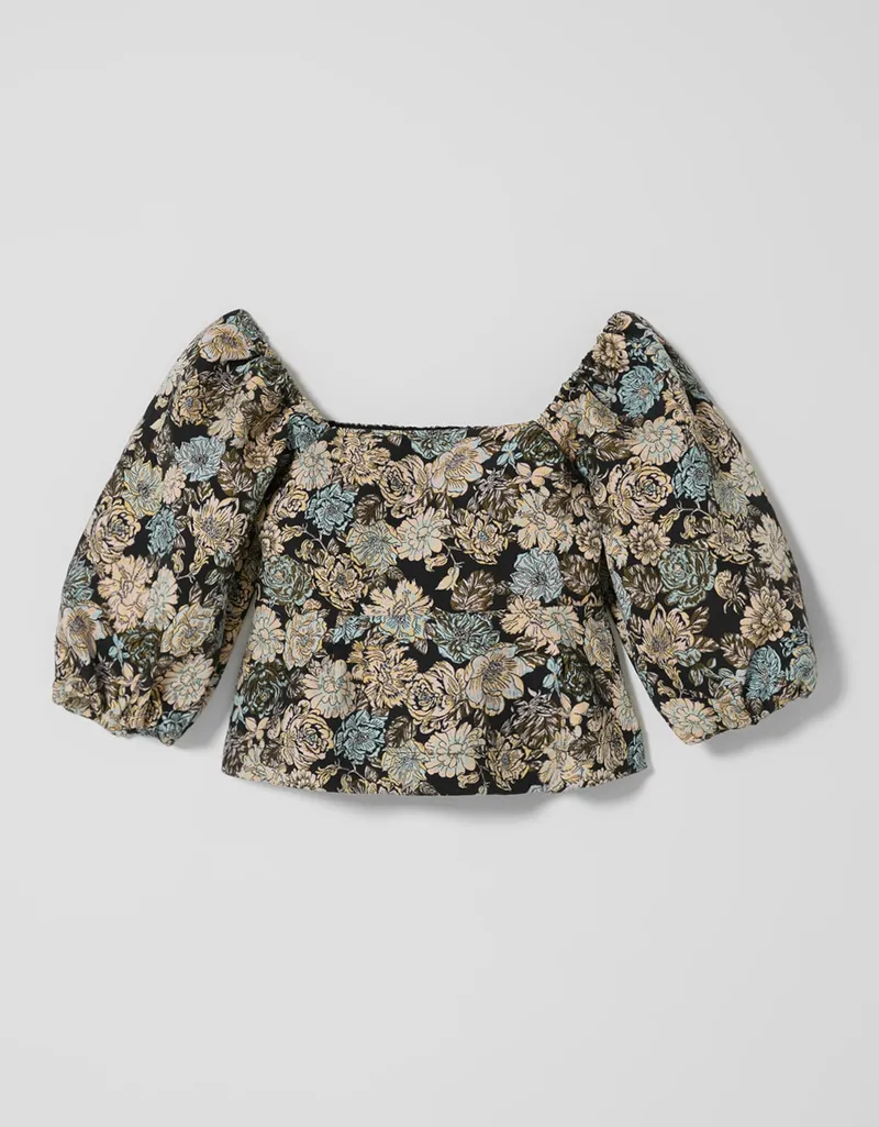 Blusa Flores Leves Jacquard