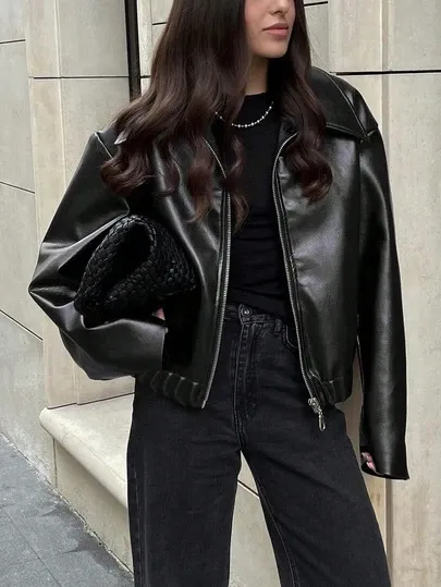 Jaqueta Solta de Couro PU Minimalista de Manga Longa com Gola Retrô para Mulheres, Nova Jaqueta de Couro Desgastada da Moda Feminina, Jaqueta de Couro PU Vintage de Manga Longa com Zíper e Cor Sólida para Outono, Preta